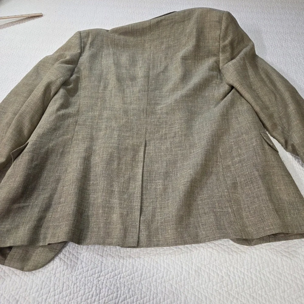 Marcus Neiman Marcus Collection measurements chest